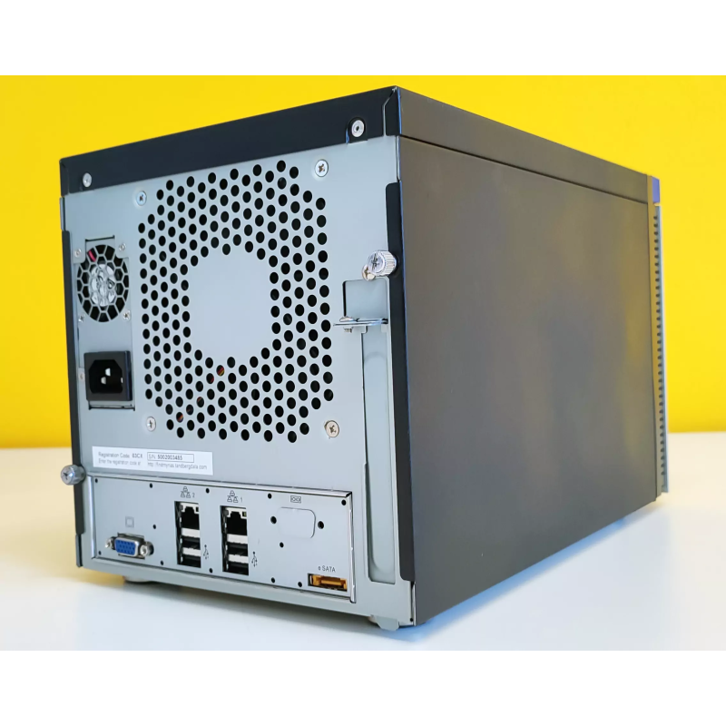 Tandberg Data BizNAS D400